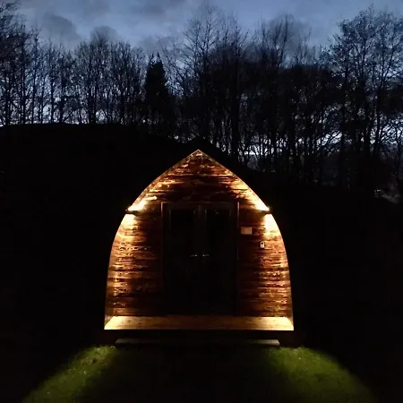 Cedar Camping Pod * Great Ayton